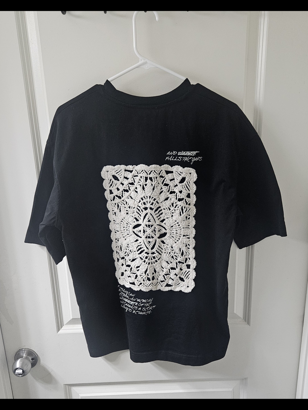 Zara Black Short-Sleeve Tee with Small White Chest Graphic - Picture 8 of 12